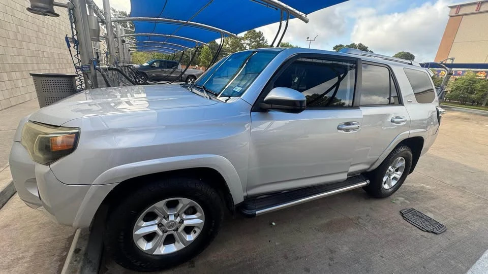 2014 Toyota 4Runner 5th Gen - Image 5 of 12