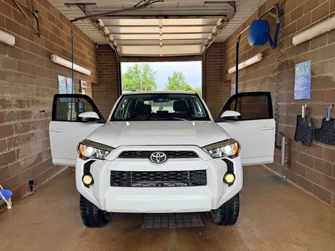 2014 Toyota 4Runner SR5 Sport Utility 2D