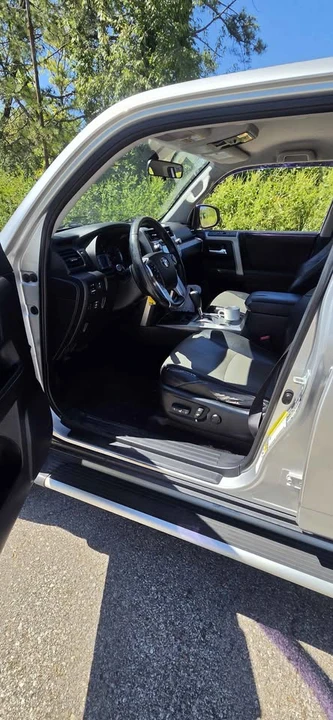 2014 Toyota 4Runner 5th Gen - Image 9 of 10