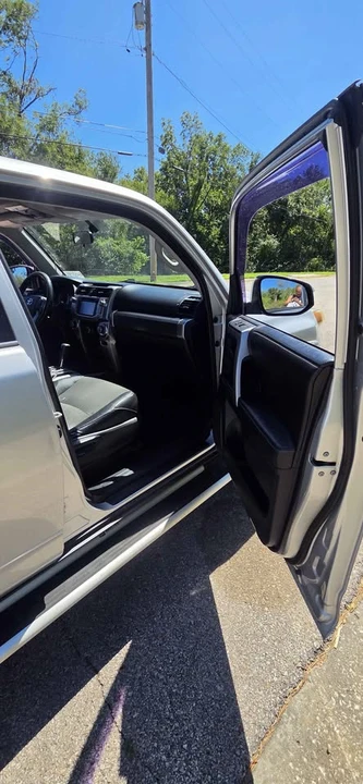 2014 Toyota 4Runner 5th Gen - Image 6 of 10