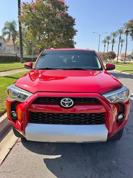 2014 Toyota 4Runner SR5 Sport Utility 2D
