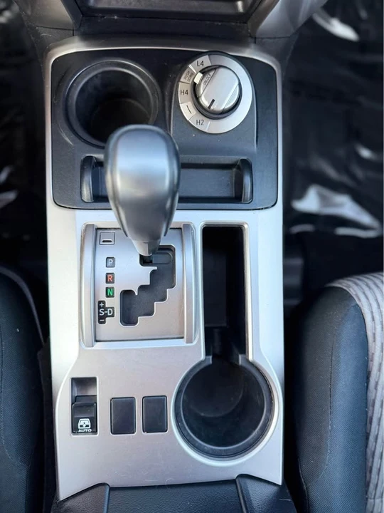 2014 Toyota 4Runner 5th Gen - Image 8 of 19