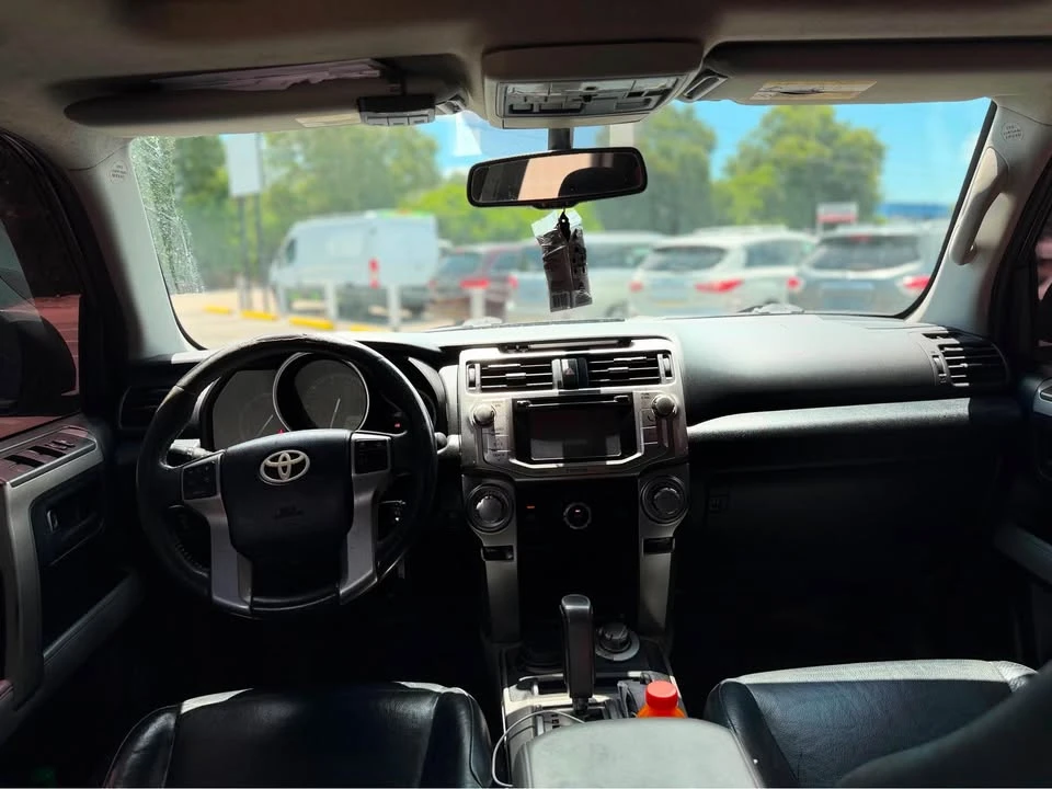 2014 Toyota 4Runner 5th Gen - Image 5 of 9