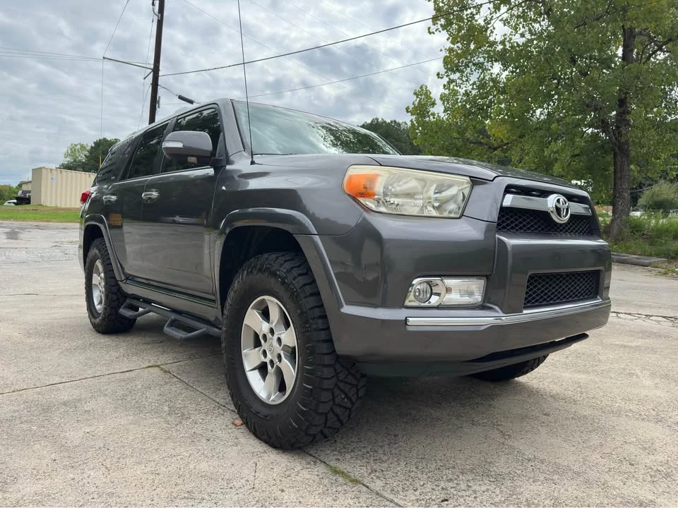 2014 Toyota 4Runner 5th Gen - Image 3 of 17