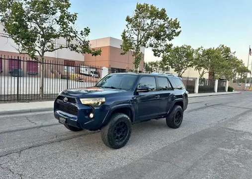 2014 Toyota 4Runner SR5 Sport Utility 4D
