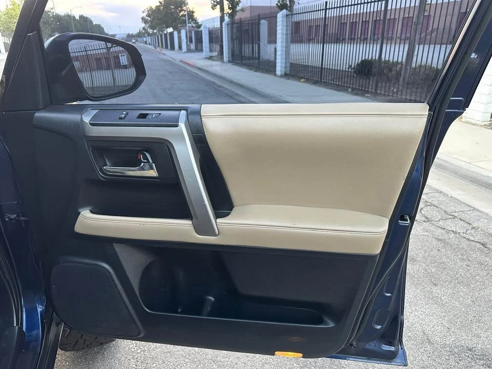 2014 Toyota 4Runner 5th Gen - Image 17 of 19