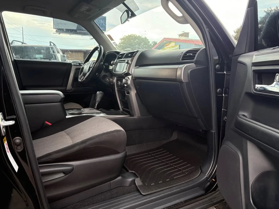 2014 Toyota 4Runner 5th Gen - Image 16 of 18