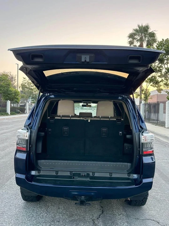 2014 Toyota 4Runner 5th Gen - Image 9 of 19