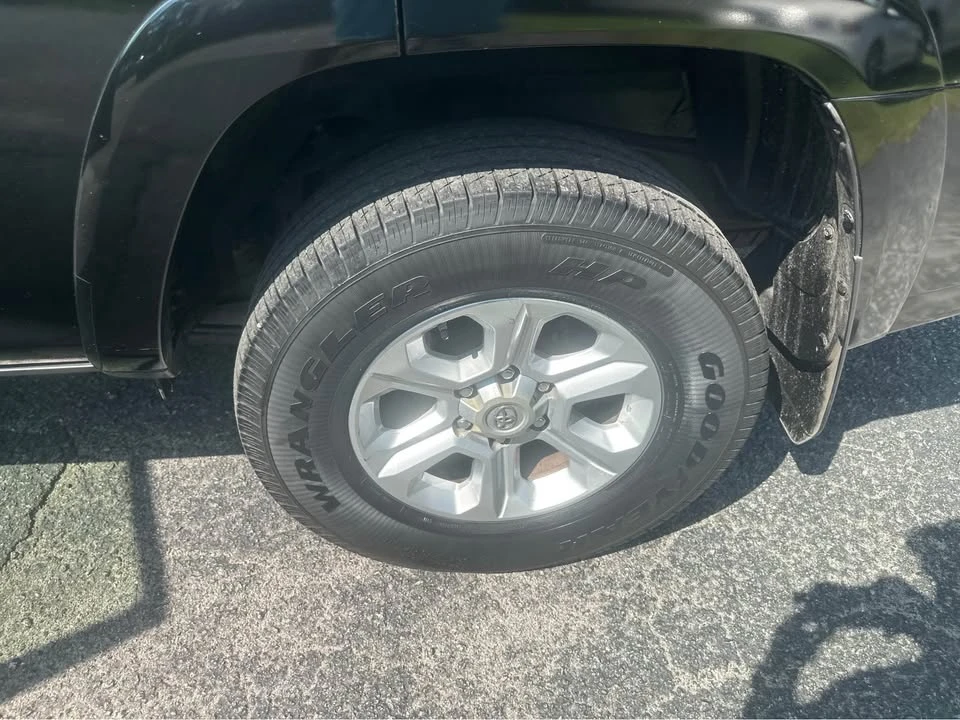2014 Toyota 4Runner 5th Gen - Image 18 of 20