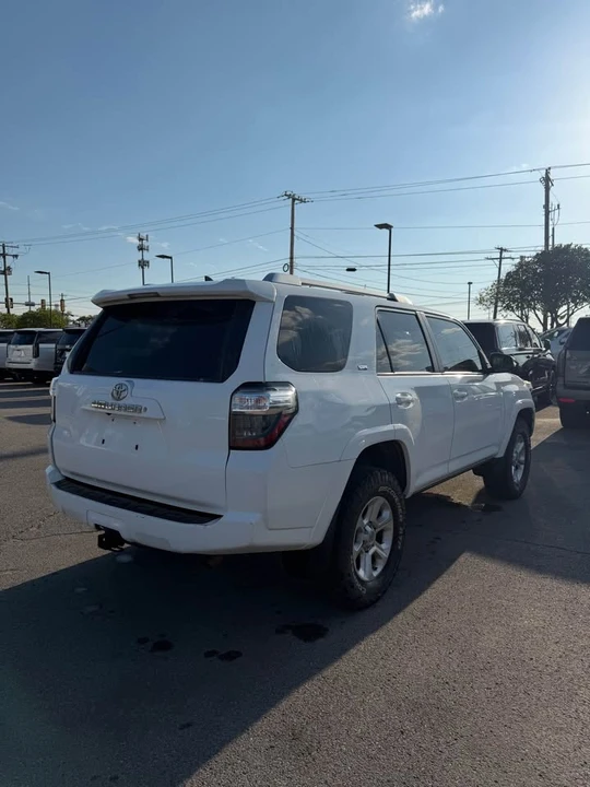 2014 Toyota 4Runner 5th Gen - Image 3 of 9