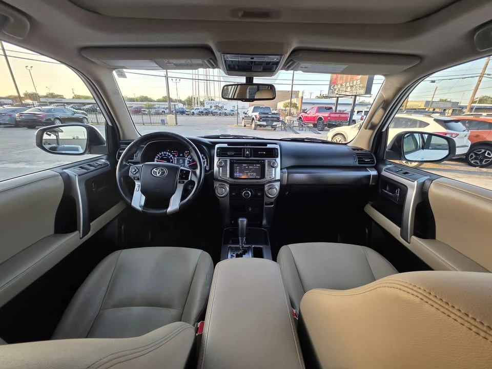 2014 Toyota 4Runner 5th Gen - Image 11 of 20