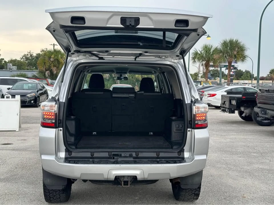 2014 Toyota 4Runner 5th Gen - Image 5 of 16