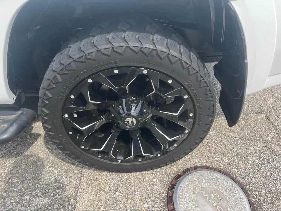 2014 Toyota 4Runner 5th Gen - Image 4 of 16