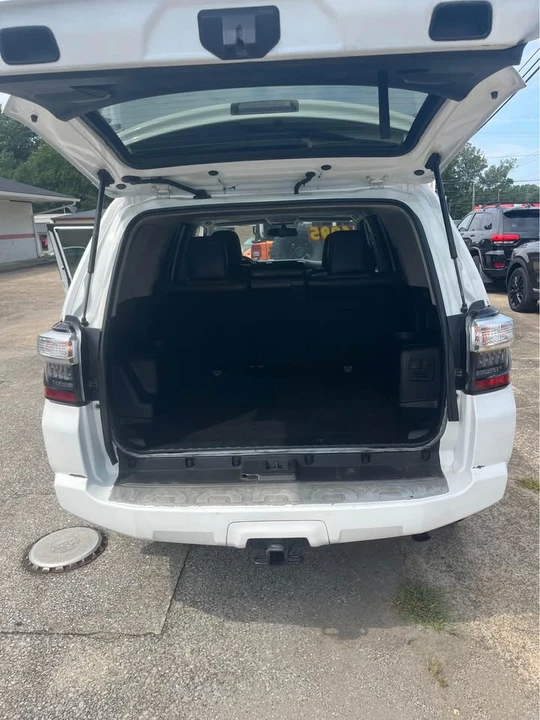 2014 Toyota 4Runner 5th Gen - Image 9 of 16