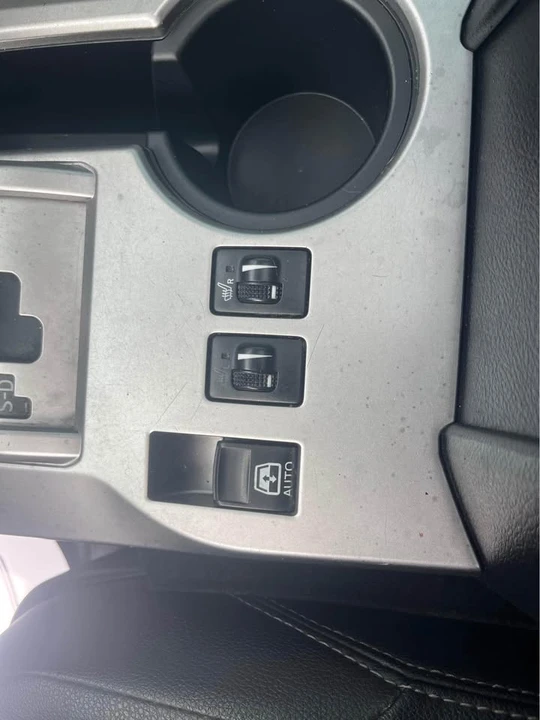 2014 Toyota 4Runner 5th Gen - Image 12 of 16