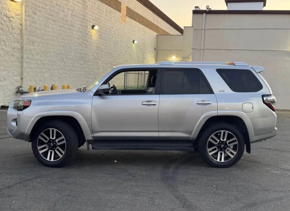 2014 Toyota 4Runner 5th Gen - Image 2 of 12