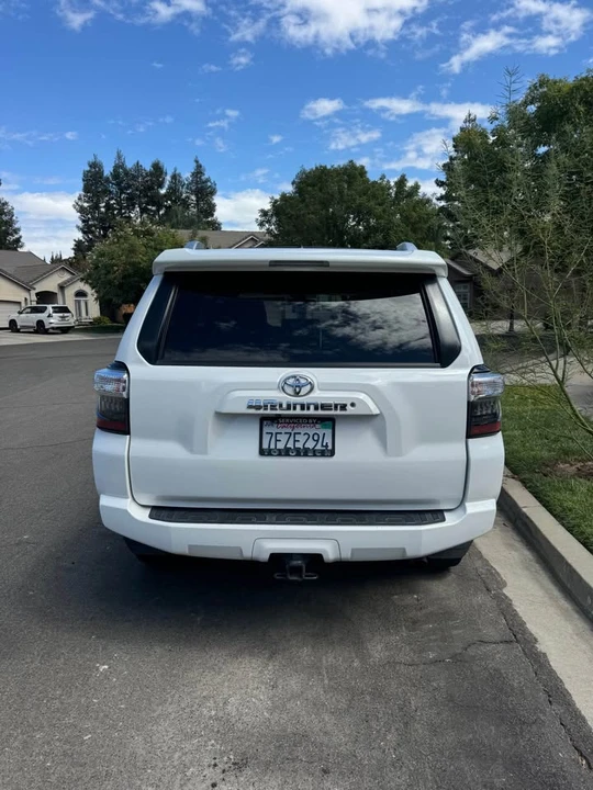 2014 Toyota 4Runner 5th Gen - Image 4 of 6