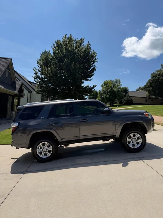 2014 Toyota 4Runner 5th Gen - Image 8 of 16