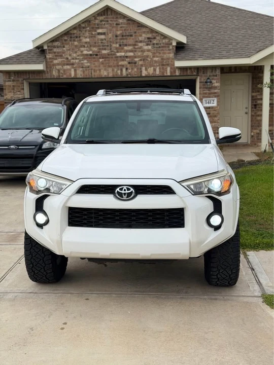 2014 Toyota 4Runner 5th Gen - Image 2 of 7