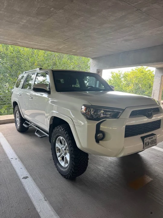 2014 Toyota 4Runner 5th Gen - Image 2 of 10