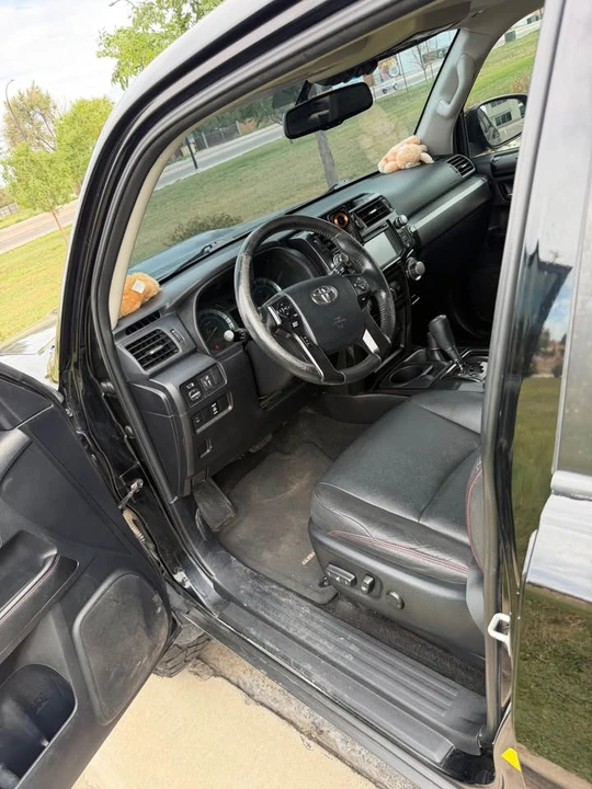 2014 Toyota 4Runner 5th Gen - Image 6 of 10