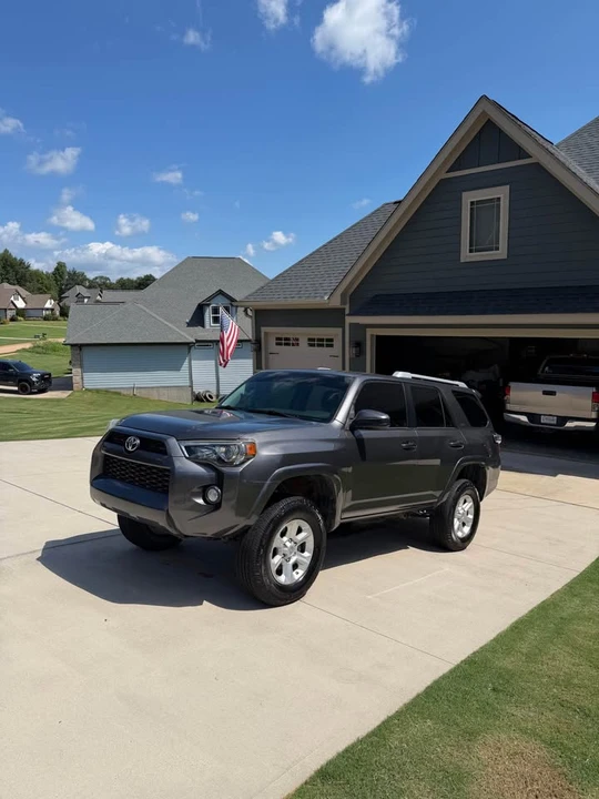 2014 Toyota 4Runner 5th Gen - Image 3 of 16
