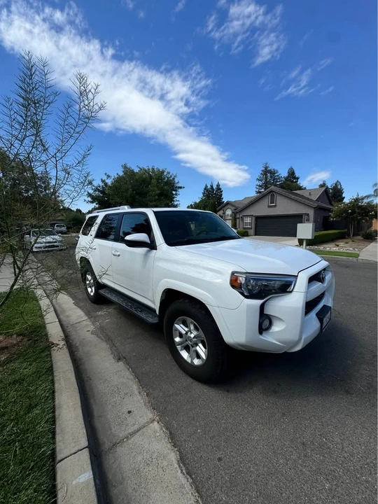 2014 Toyota 4Runner 5th Gen - Image 2 of 6