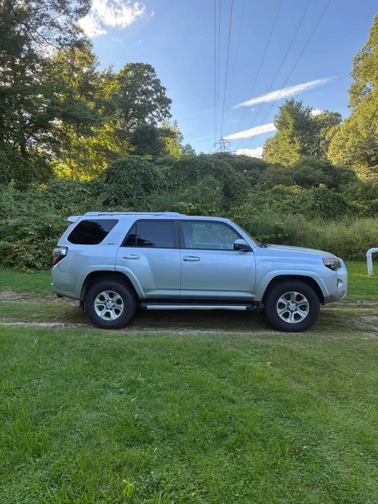 2014 Toyota 4Runner 5th Gen - Image 3 of 20