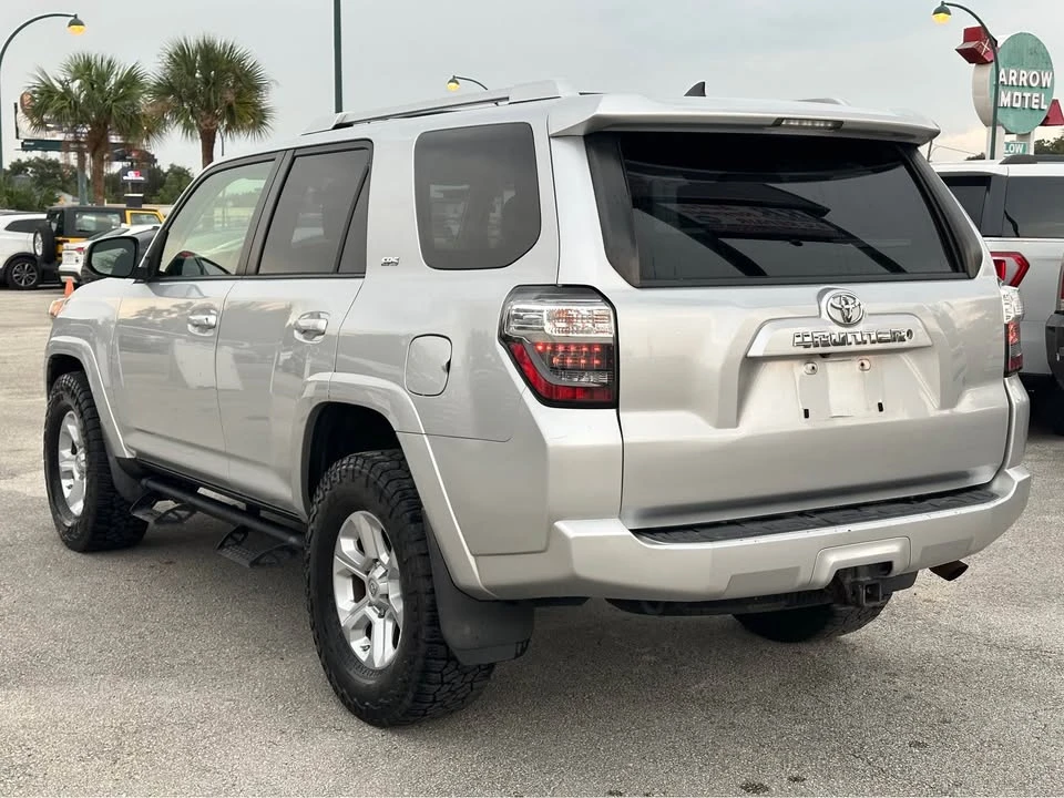 2014 Toyota 4Runner 5th Gen - Image 6 of 12