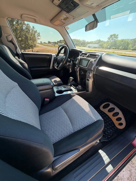 2014 Toyota 4Runner 5th Gen - Image 9 of 14