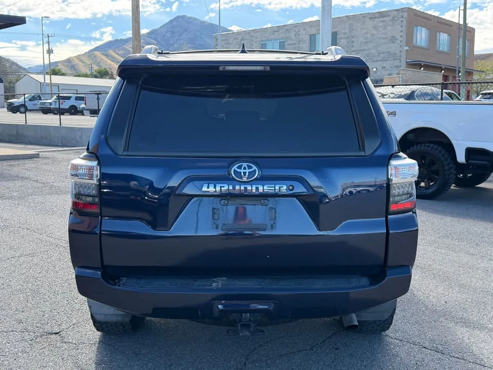 2014 Toyota 4Runner 5th Gen - Image 11 of 12