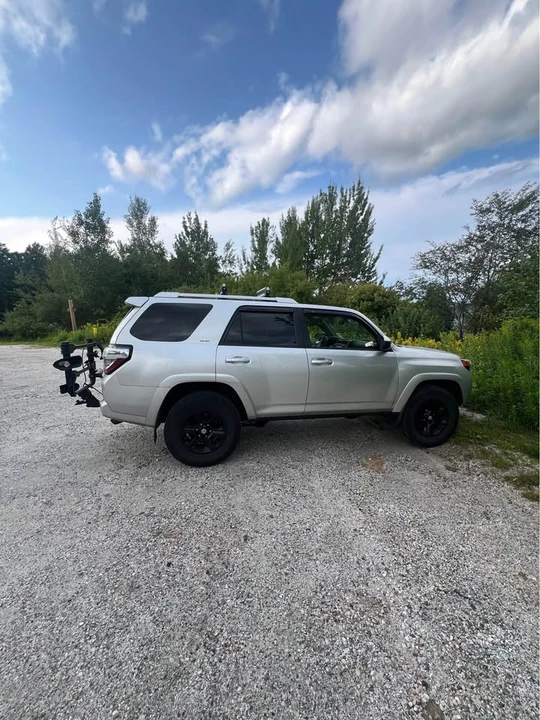 2014 Toyota 4Runner 5th Gen - Image 2 of 9