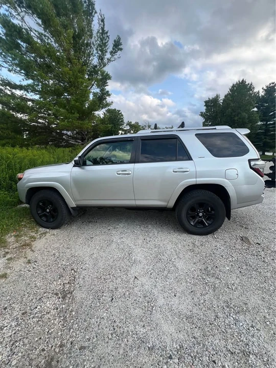 2014 Toyota 4Runner 5th Gen - Image 3 of 9
