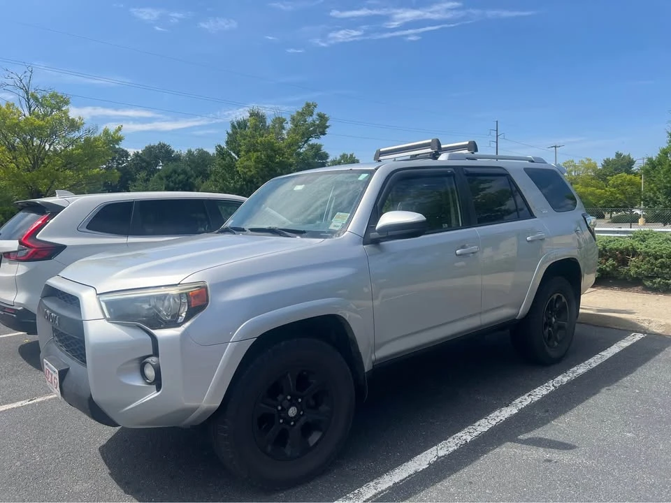 2014 Toyota 4Runner 5th Gen - Image 4 of 9