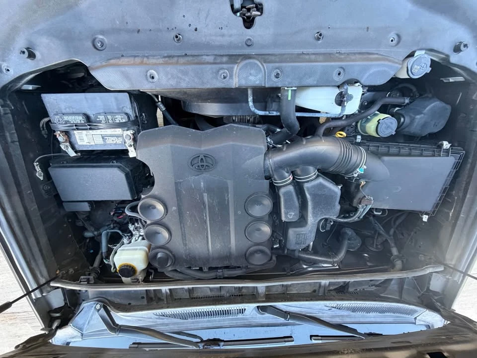 2014 Toyota 4Runner 5th Gen - Image 12 of 15
