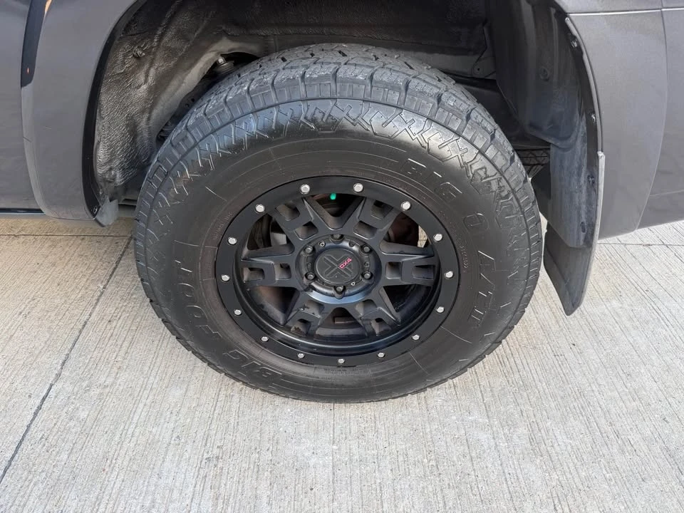 2014 Toyota 4Runner 5th Gen - Image 11 of 15