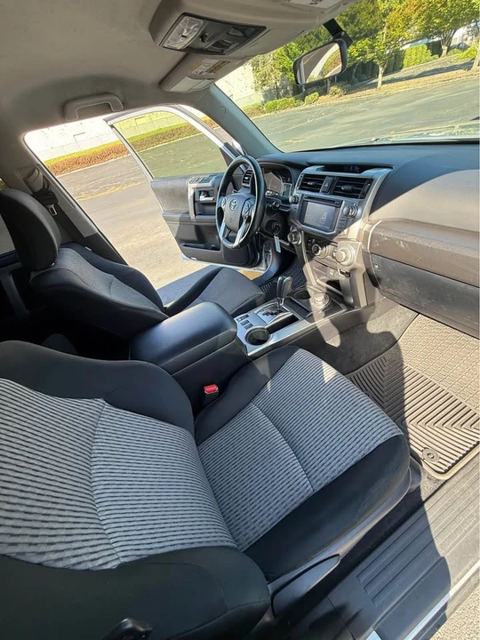 2014 Toyota 4Runner 5th Gen - Image 12 of 17