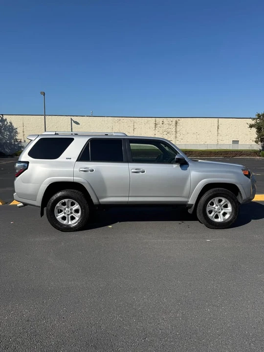 2014 Toyota 4Runner 5th Gen - Image 4 of 17