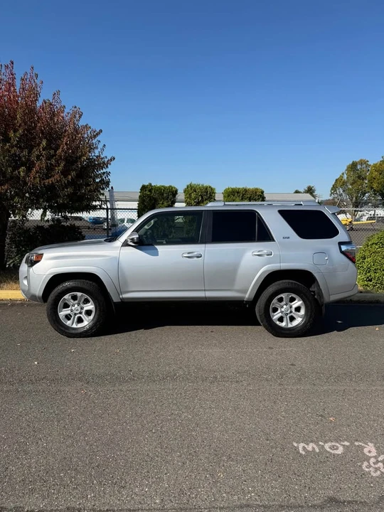 2014 Toyota 4Runner 5th Gen - Image 4 of 14