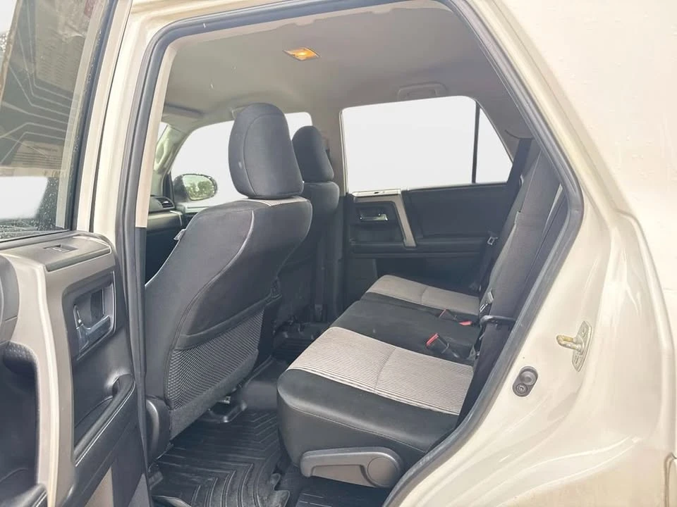 2014 Toyota 4Runner 5th Gen - Image 9 of 11