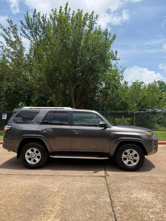 2014 Toyota 4Runner 5th Gen - Image 4 of 20