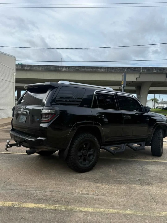2014 Toyota 4Runner 5th Gen - Image 6 of 11