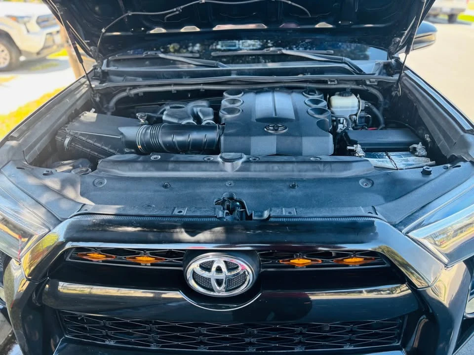 2014 Toyota 4Runner 5th Gen - Image 8 of 12