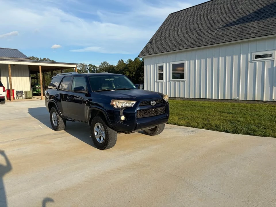 2014 Toyota 4Runner 5th Gen - Image 3 of 7