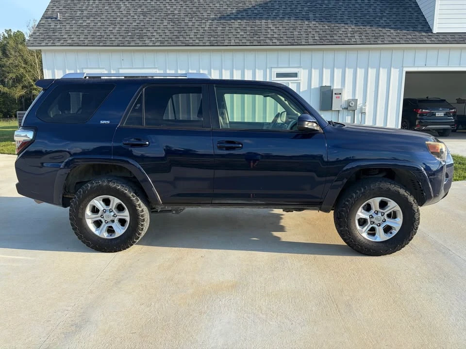 2014 Toyota 4Runner 5th Gen - Image 2 of 7
