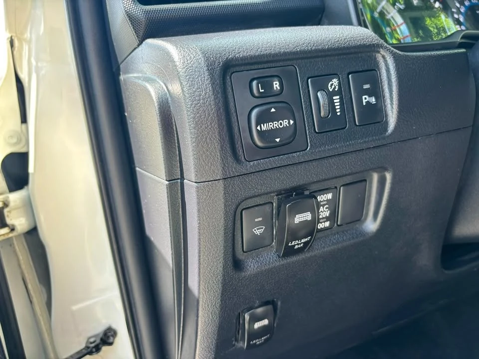 2014 Toyota 4Runner 5th Gen - Image 16 of 20