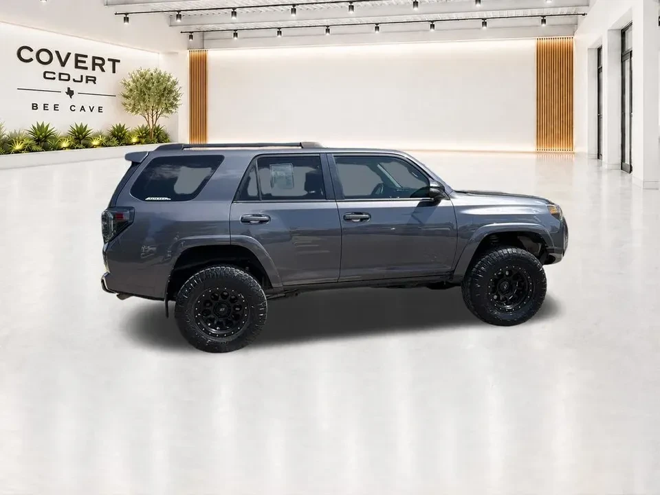 2014 Toyota 4Runner 5th Gen - Image 11 of 19