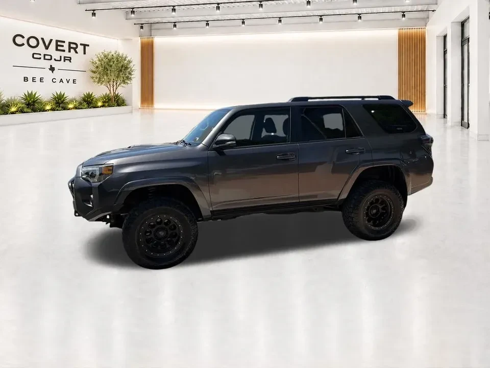 2014 Toyota 4Runner 5th Gen - Image 5 of 19