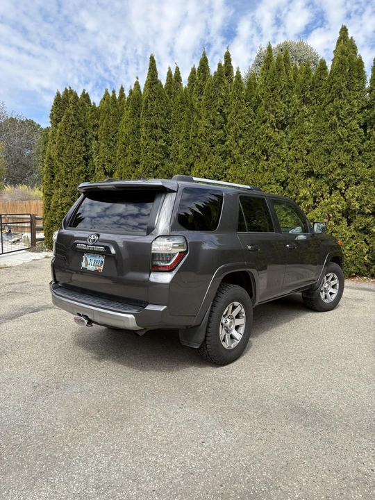 2014 Toyota 4Runner 5th Gen - Image 8 of 31