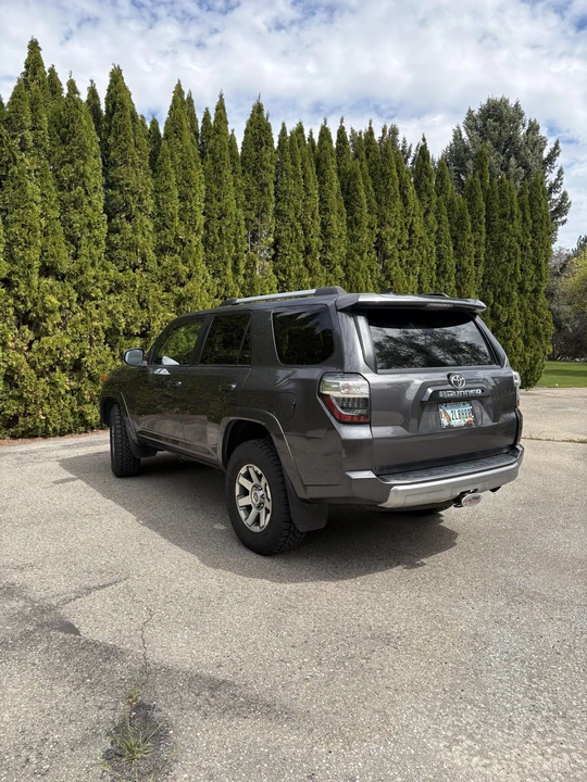2014 Toyota 4Runner 5th Gen - Image 5 of 31
